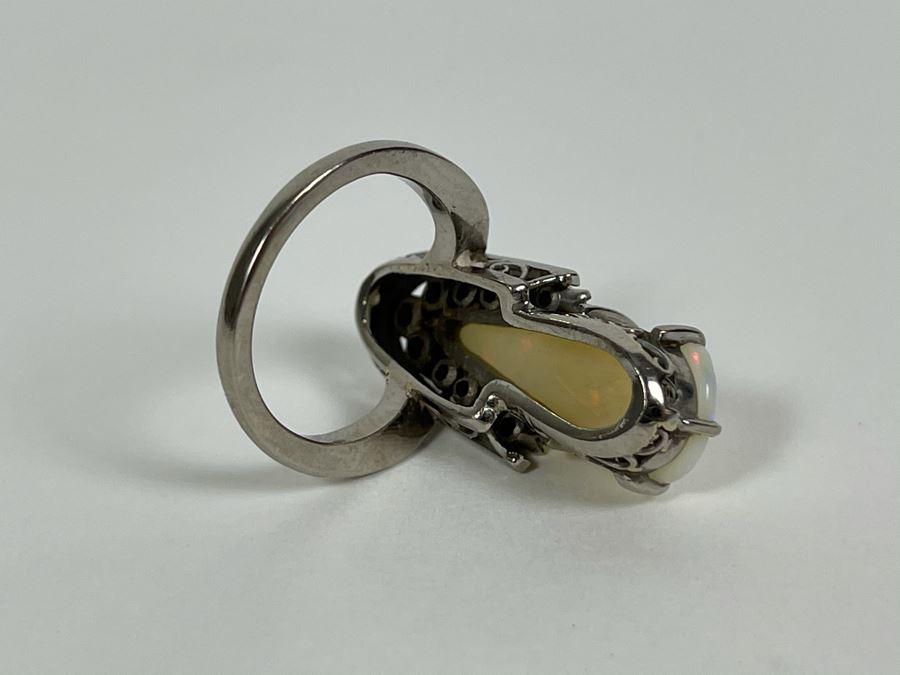 Stunning 14K Gold White Opal And Diamond Ring 8.4g [Photo 17]