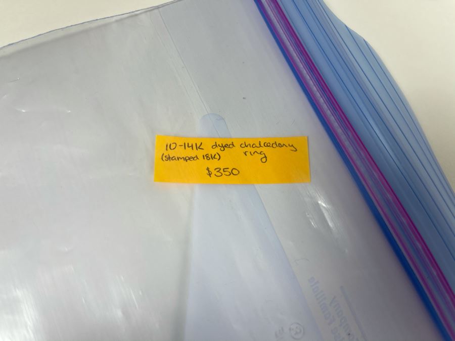 10-14K Dyed Chalcedony Ring (Stamped 18K) 6.4g Fair Market Value $350 [Photo 16]