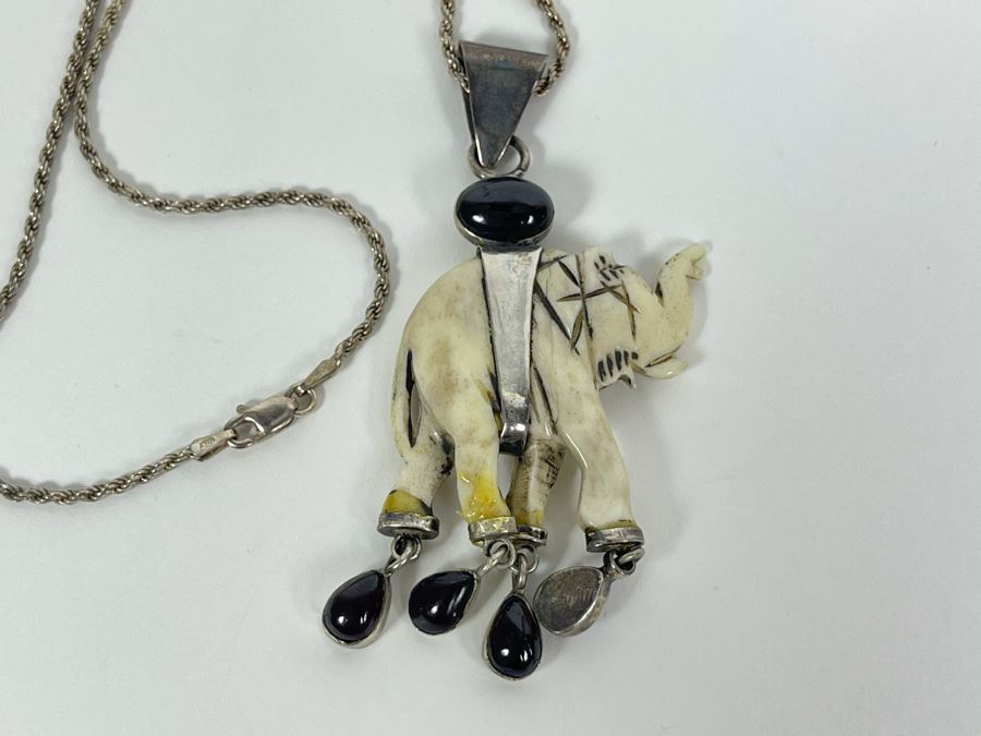 Sterling Silver 20' Chain Necklace With Carved Bone And Garnet Elephant Pendant 23.9g [Photo 5]