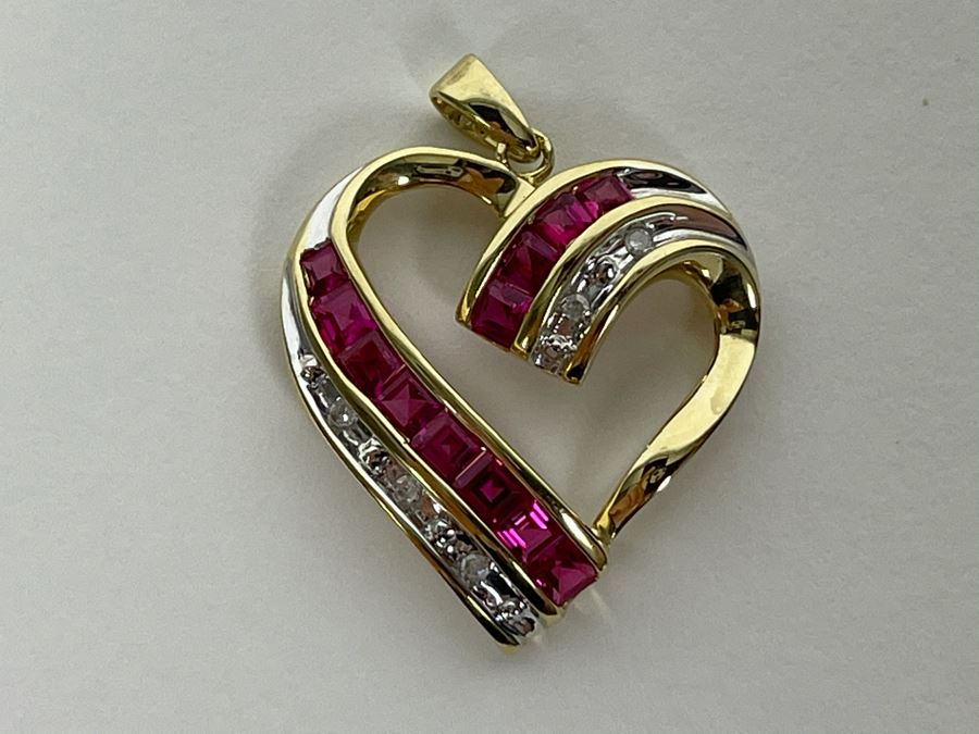 10K Gold Synthetic Ruby And Diamond Pendant 2.7g Fair Market Value $100 [Photo 2]