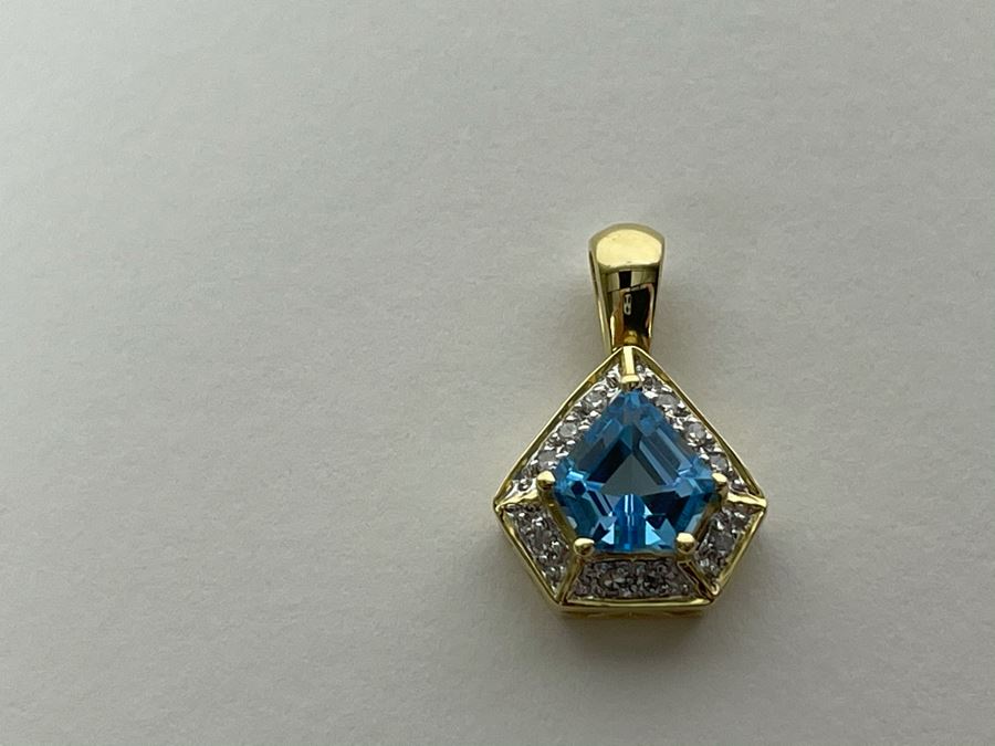 14K Blue Topaz And Diamond Pendant 2.5g Fair Market Value $200 [Photo 8]