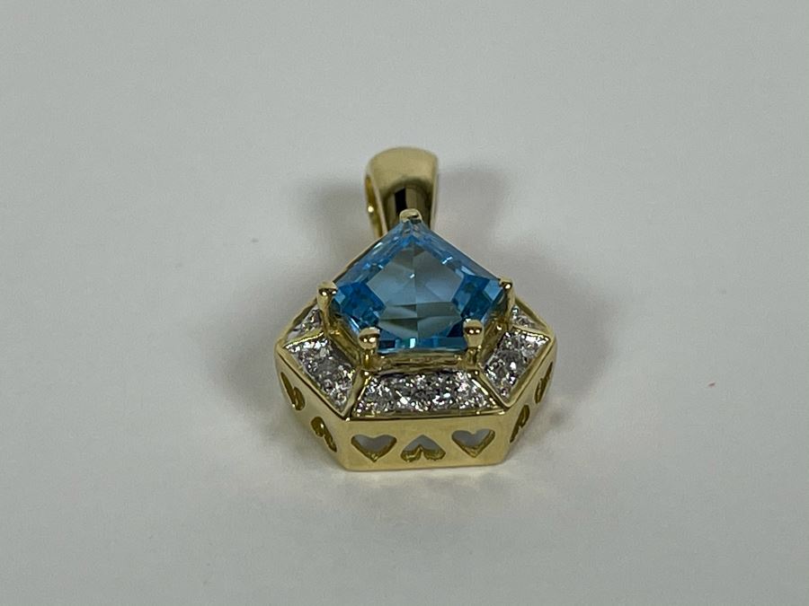 14K Blue Topaz And Diamond Pendant 2.5g Fair Market Value $200 [Photo 4]