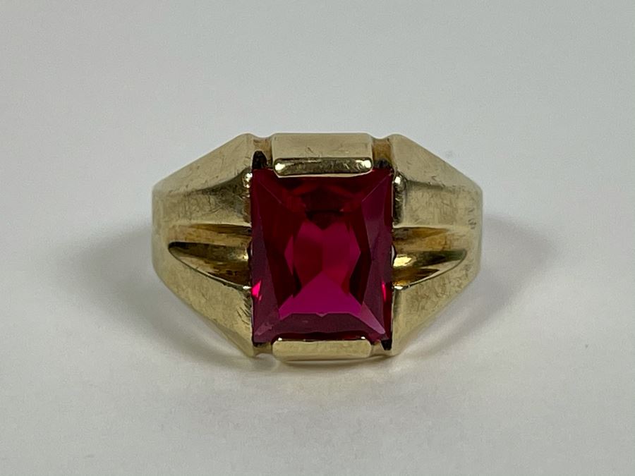 10K Synthetic Ruby Ring Size 6.5 3.7g