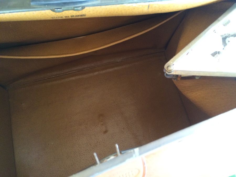 Leather Doctor Bag with Key and Lock Made in France [Photo 11]
