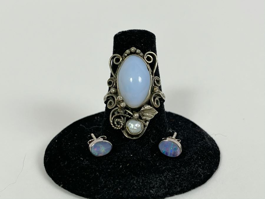 Vintage Opalite Pearl Ring Size 7 Plus Pair Of Opal Earrings [Photo 3]