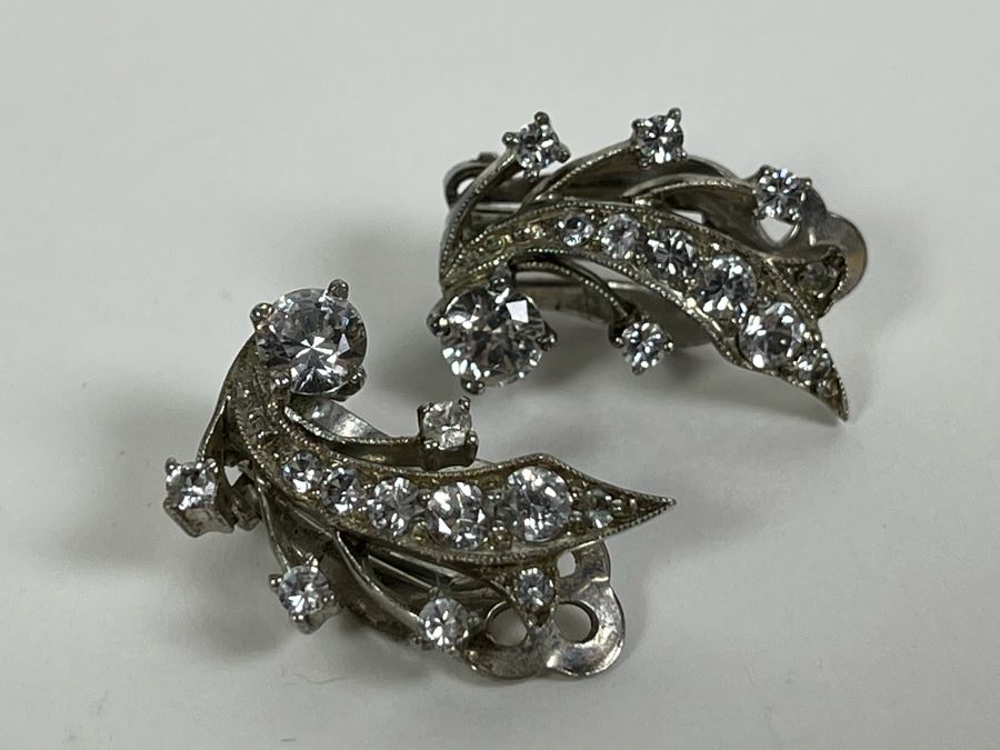 Sterling Silver Jewelry Lot With Three Pairs Of Earrings And Pendant Total Weight 18.7g [Photo 13]