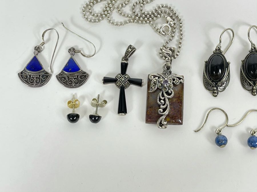 Sterling Silver And Semiprecious Stone Jewelry Lot: Sterling Silver Chain With Jasper Pendant, Four Pairs Of Sterling Silver Earrings And Sterling Cross Pendant Total Weight 28.1g [Photo 2]