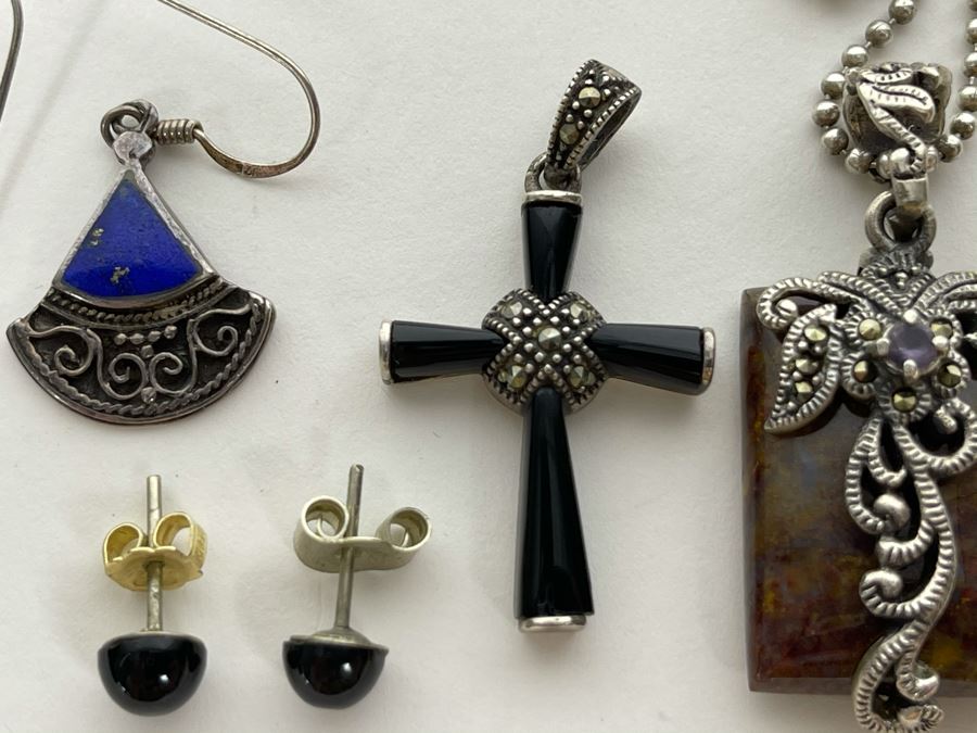 Sterling Silver And Semiprecious Stone Jewelry Lot: Sterling Silver Chain With Jasper Pendant, Four Pairs Of Sterling Silver Earrings And Sterling Cross Pendant Total Weight 28.1g [Photo 4]