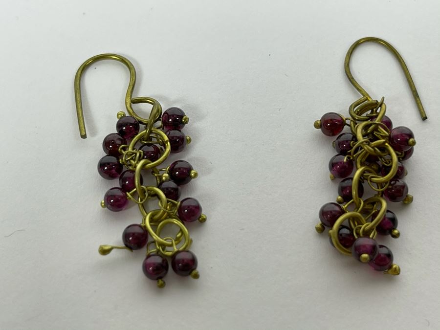 Garnet Beaded 18' Necklace With Two Pairs Of Garnet Beaded Earrings [Photo 4]