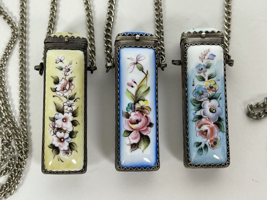 Set Of Three Russian Hand Painted Enamel Rostov Finift Pillbox Pendants With Chains (One Chain Needs To Be Attached) [Photo 3]