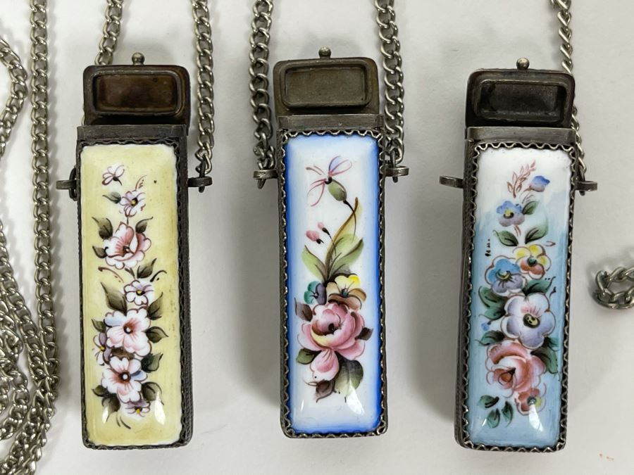 Set Of Three Russian Hand Painted Enamel Rostov Finift Pillbox Pendants With Chains (One Chain Needs To Be Attached) [Photo 4]