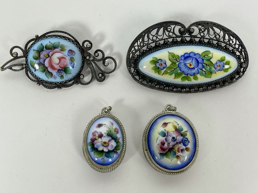 Russian Hand Painted Enamel Rostov Finift (2) Pillbox Pendants And (2) Brooches Pins [Photo 2]