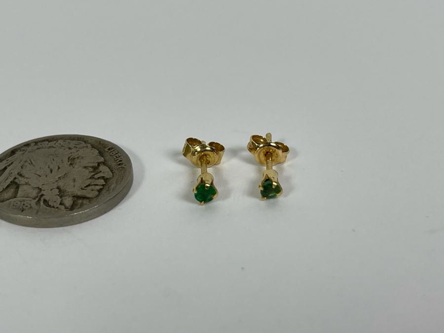 18K Gold Emerald Earrings 0.8g Fair Market Value $50 [Photo 3]