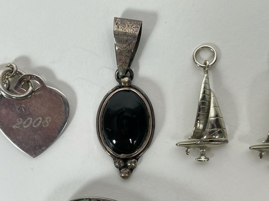 Collection Of Sterling Silver Pendants And Turquoise Inlay Brooch Pin Total Weight 22.2g [Photo 4]