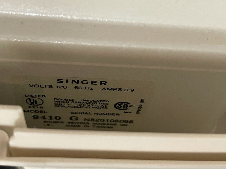 JUST ADDED - SINGER Sewing Machine Model 9410 With Case [Photo 8]