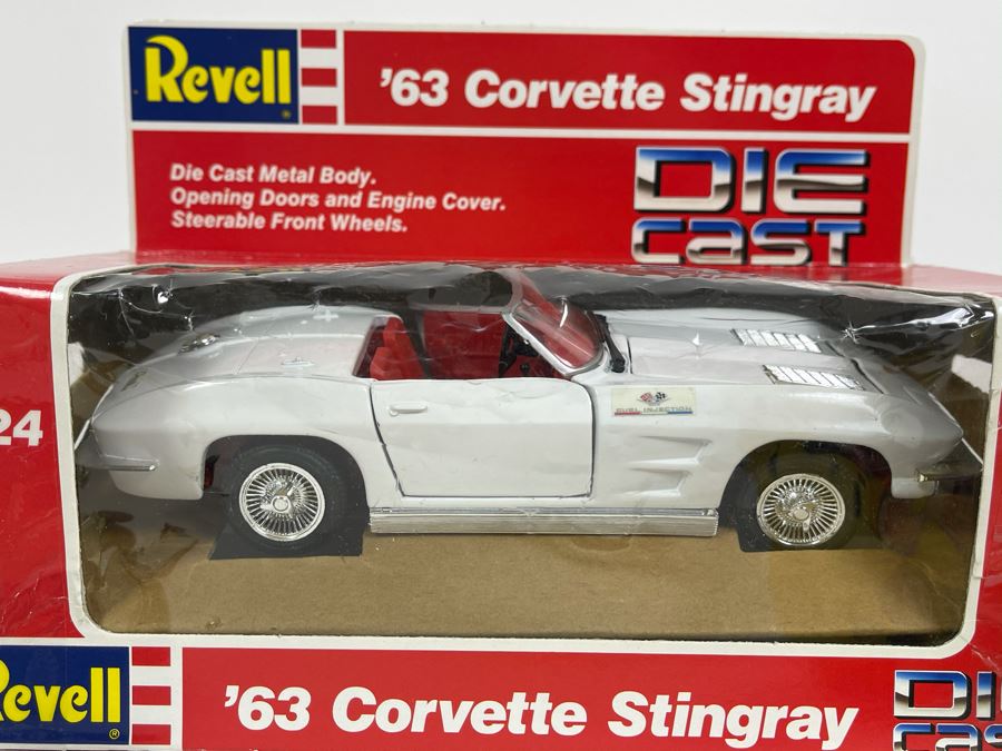 JUST ADDED - Diecast Car Collection With 1963 Corvette Stingray And Pepsi-Cola Trucks [Photo 4]