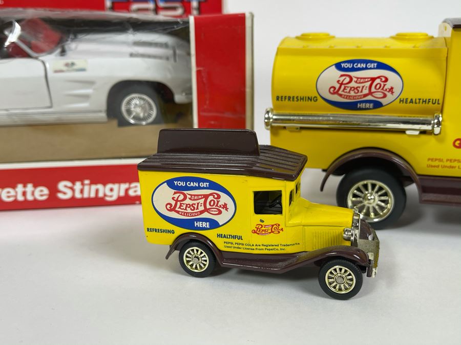 JUST ADDED - Diecast Car Collection With 1963 Corvette Stingray And Pepsi-Cola Trucks [Photo 6]