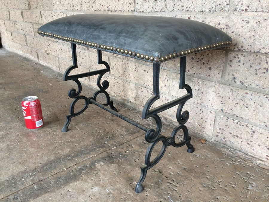 Small Wrought Iron Bench [Photo 3]