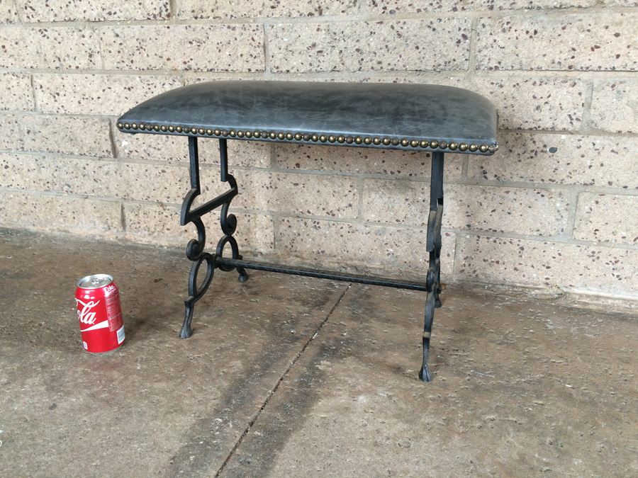Small Wrought Iron Bench [Photo 2]