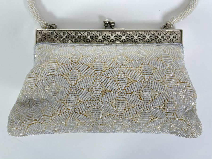 JUST ADDED - Vintage Hong Kong Beaded Purse [Photo 4]