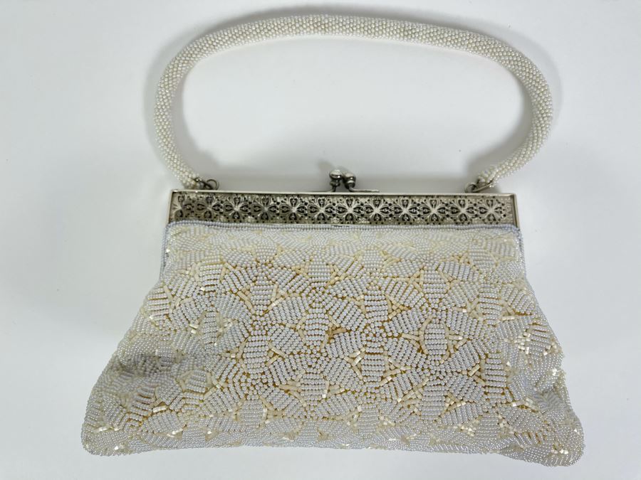 JUST ADDED - Vintage Hong Kong Beaded Purse [Photo 1]