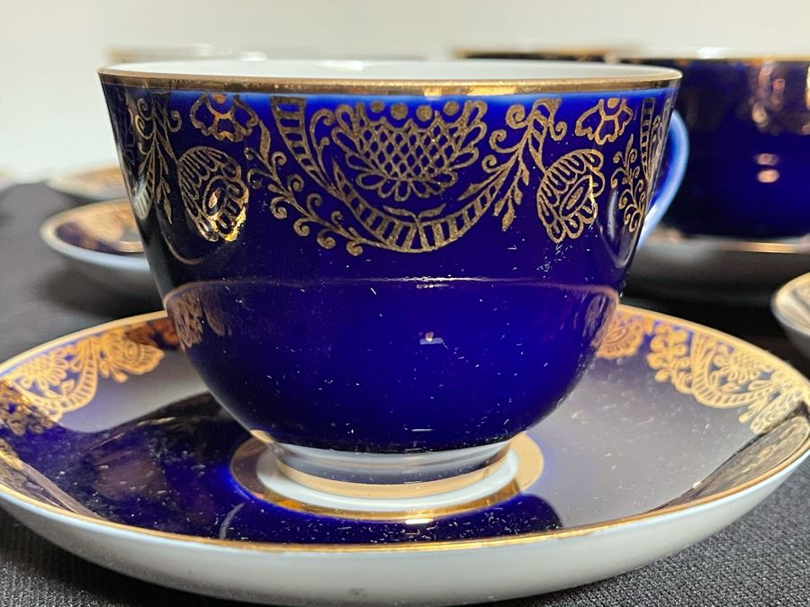 Vintage (12) Russian Blue And Gold China Cups And Saucers With Box [Photo 9]