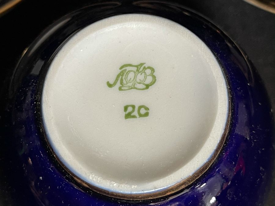 Vintage (12) Russian Blue And Gold China Cups And Saucers With Box [Photo 8]