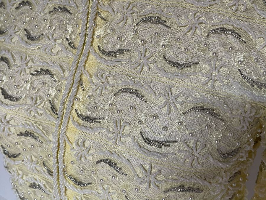 JUST ADDED - Vintage Hong Kong Yellow Jacket Size 32 By Charles & Co [Photo 4]