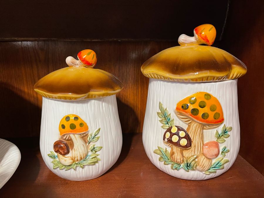 Vintage 1978 Sears, Roebuck And Co Mushroom Motif Lidded Jars And Soup Tureen [Photo 7]