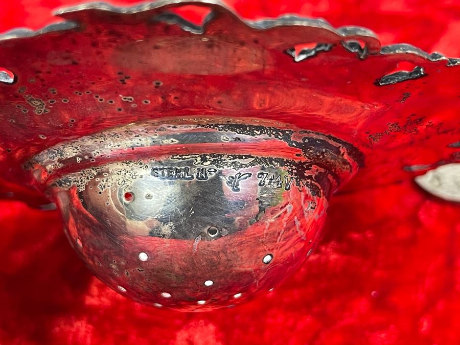 Antique Sterling Silver Tea Strainer Sifter Spoon Grape Vine Motif 81g [Photo 9]