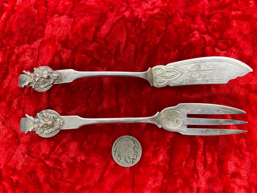 Vintage Chased Sterling Silver Knife And Fork With Ram Motif 59.7g [Photo 2]