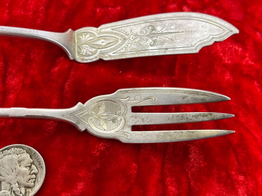 Vintage Chased Sterling Silver Knife And Fork With Ram Motif 59.7g [Photo 5]