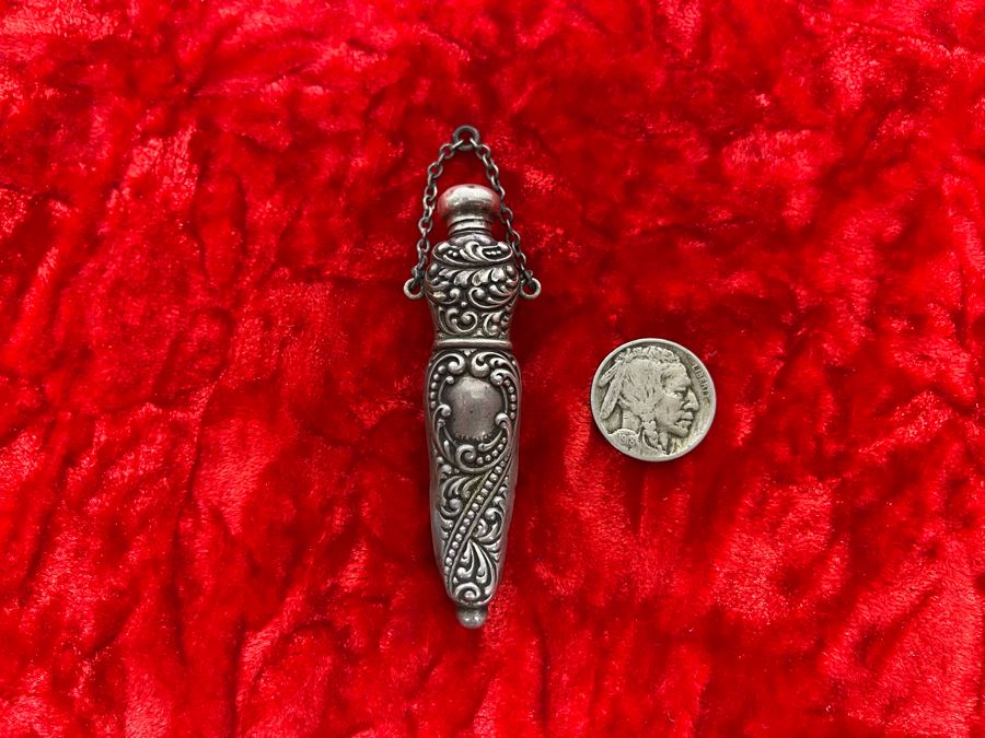 Antique Sterling Silver Repousse Perfume Bottle With Threaded Stopper (Seam Needs Soldering) 8.3g [Photo 3]