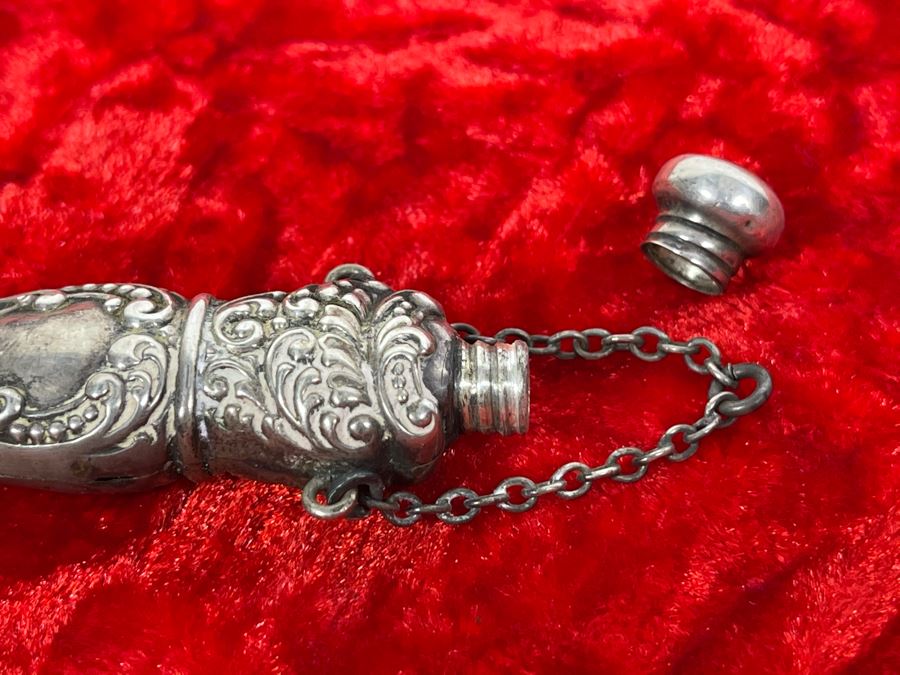 Antique Sterling Silver Repousse Perfume Bottle With Threaded Stopper (Seam Needs Soldering) 8.3g [Photo 8]