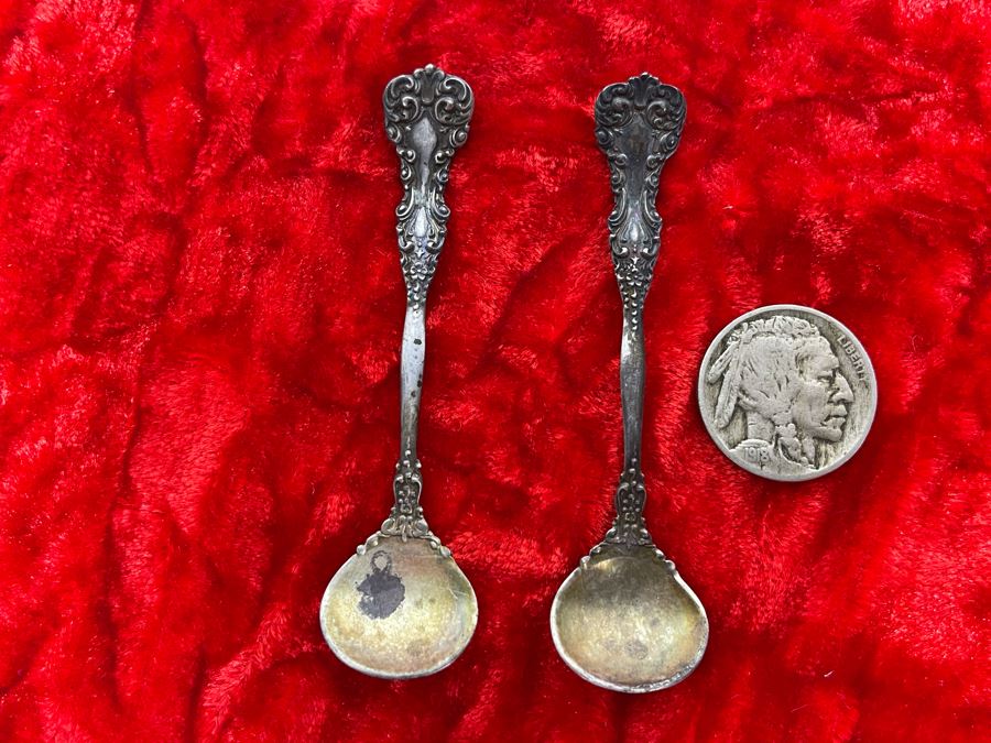 Pair Of Antique Sterling Silver Salt Cellar Spoons 10.3g [Photo 1]