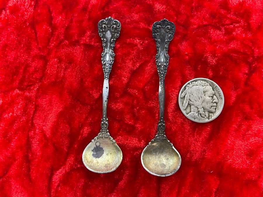 Pair Of Antique Sterling Silver Salt Cellar Spoons 10.3g [Photo 2]