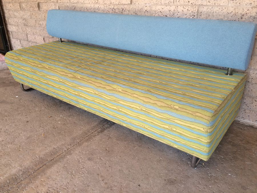 Modern KI HUB Modular Sofa with Bent Chrome Legs [Photo 6]