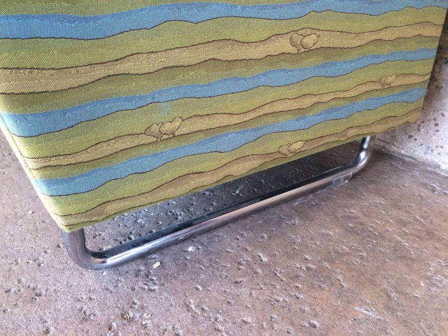 Modern KI HUB Modular Sofa with Bent Chrome Legs [Photo 5]