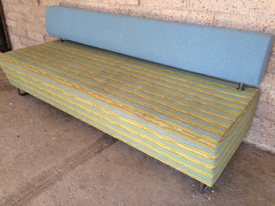 Modern KI HUB Modular Sofa with Bent Chrome Legs [Photo 6]