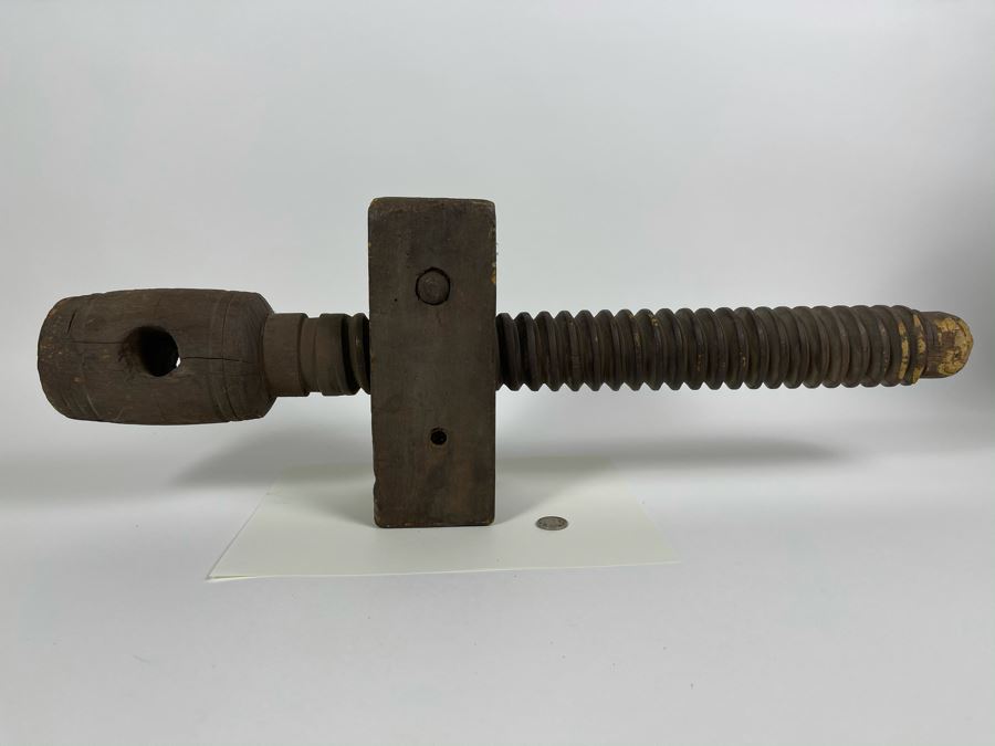 Large Wooden Industrial Screw Home Decor 26L [Photo 6]