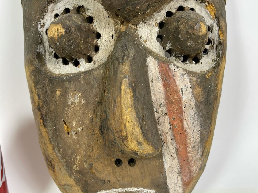 Vintage Kuba Africa Handmade Carved Wooden Ethnic Mask 8W X 13H X 4.5D [Photo 7]