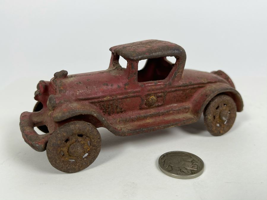 Old Cast Iron Toy Car 5L [Photo 5]