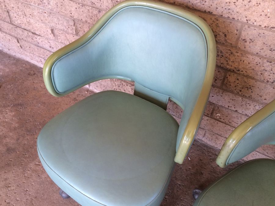 Modern Green Chairs on Casters [Photo 7]