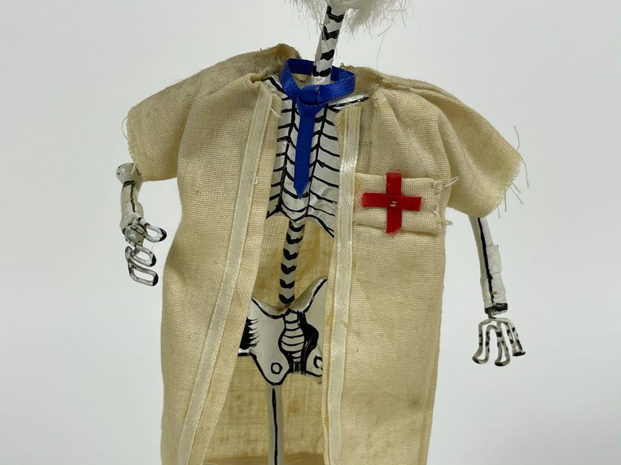Signed Julia Elena Mexican Día De Los Muertos Dentist Figure 8.5H [Photo 4]