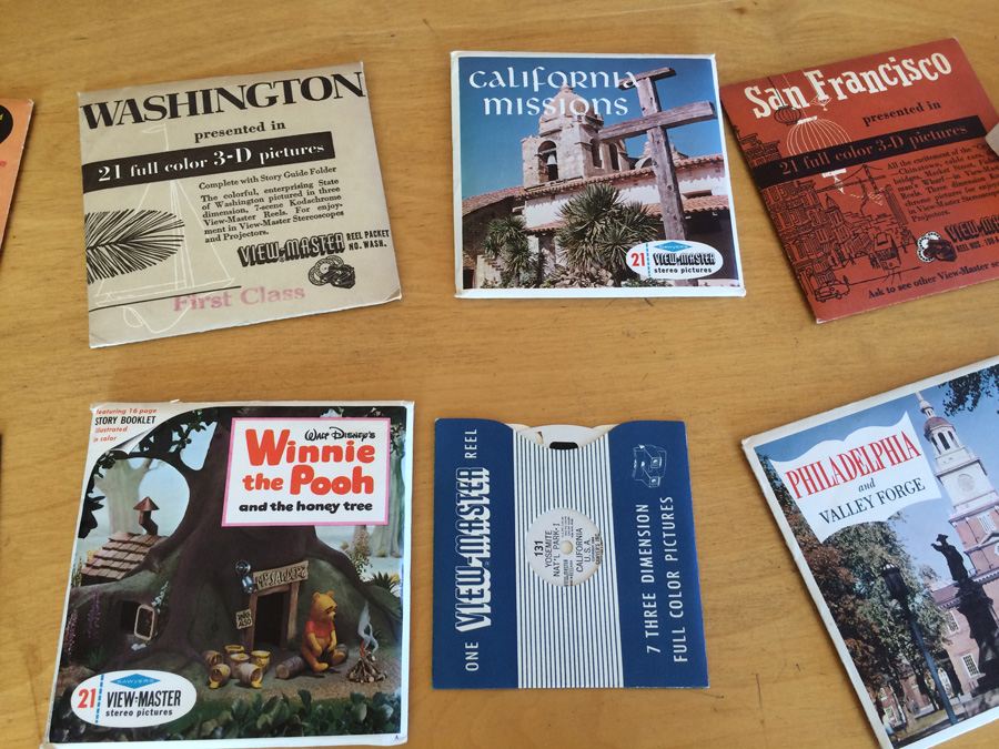 View-Master in Original Box with Tons of Picture Reels and Storage Box [Photo 11]