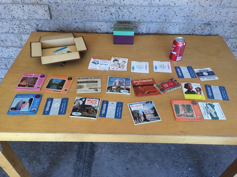 View-Master in Original Box with Tons of Picture Reels and Storage Box [Photo 3]