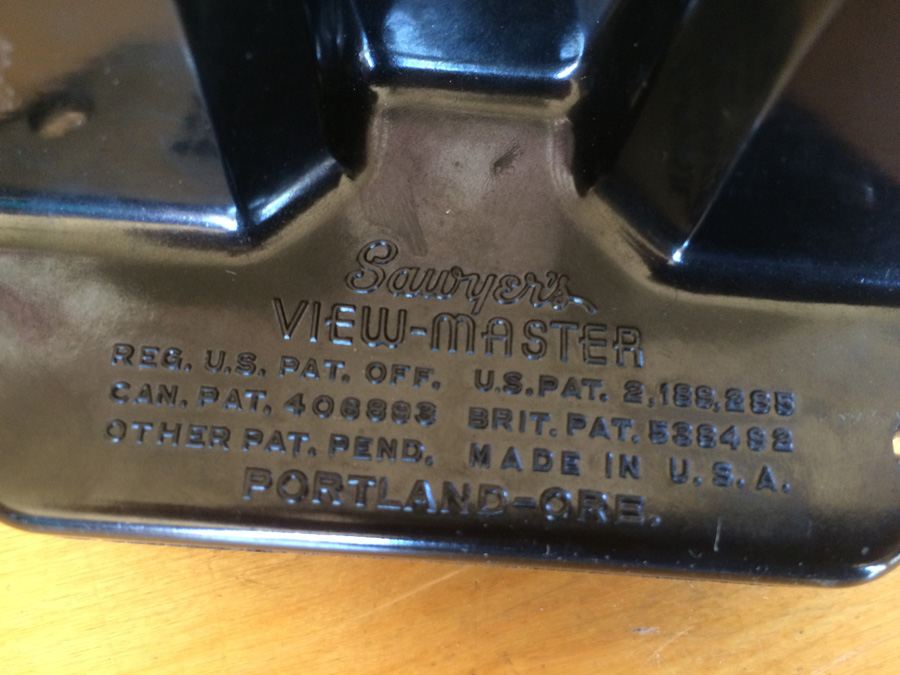 View-Master in Original Box with Tons of Picture Reels and Storage Box [Photo 8]