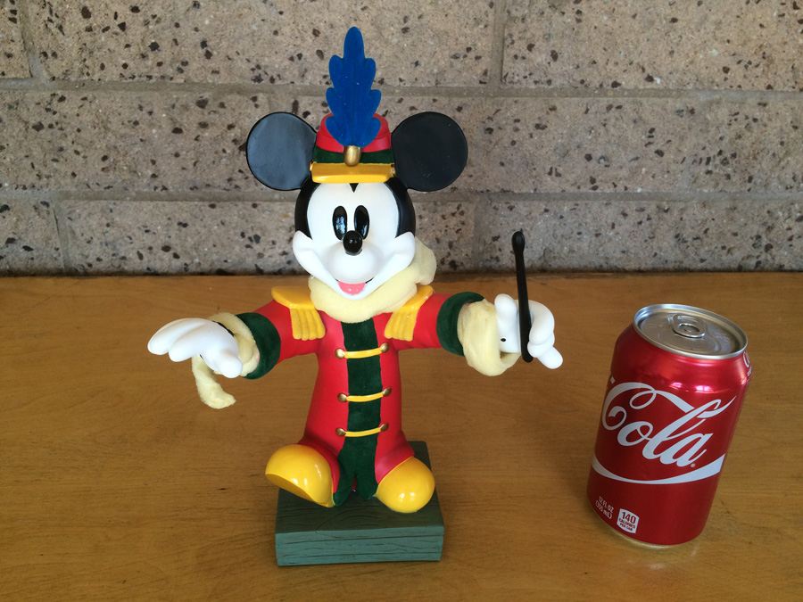Mickey Mouse Band Leader [Photo 1]