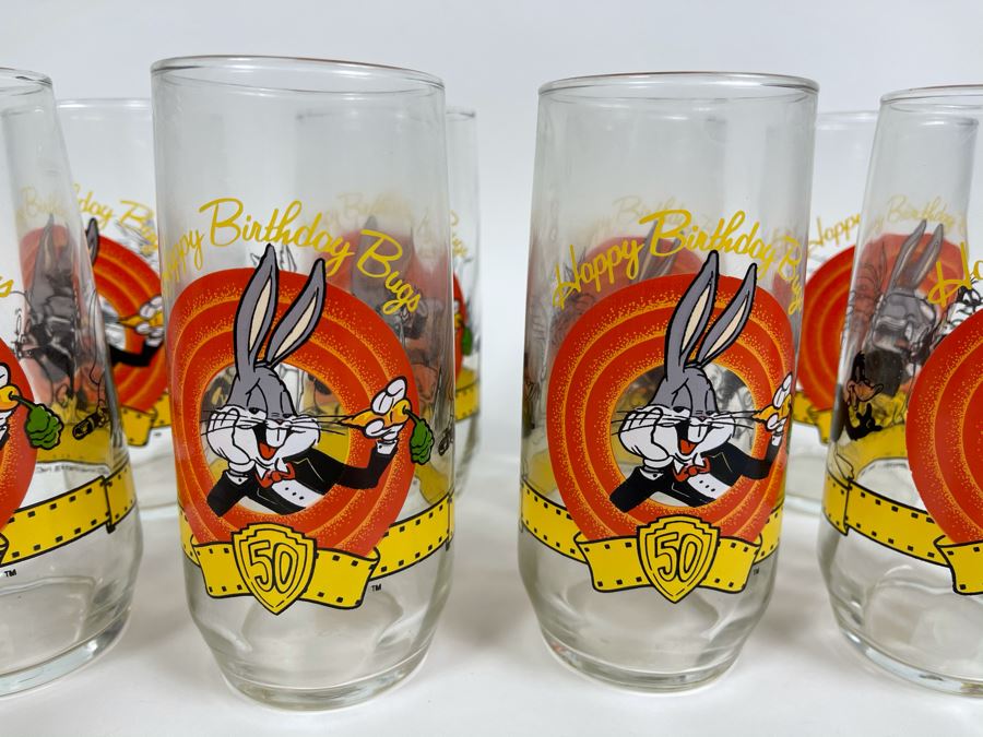 1978 Wonder Woman Pepsi Collector Series Glass And Eight Happy Birthday Bugs Bunny 1990 Glasses [Photo 6]