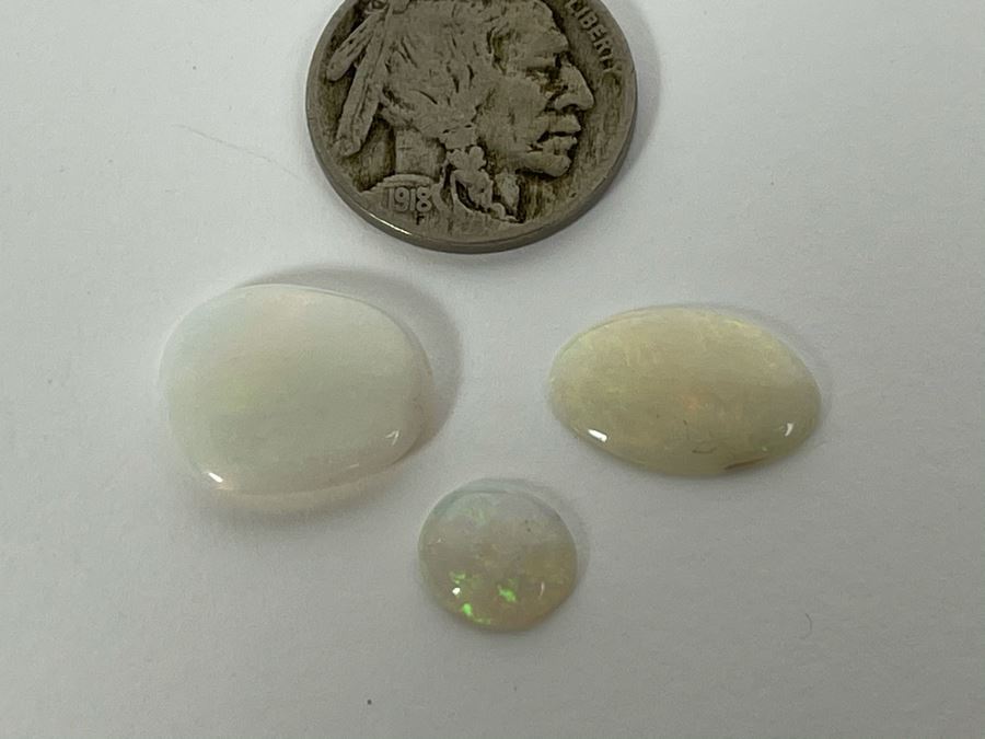 JUST ADDED - Set Of Three Good Quality Opal Gemstones 9cts Total Weight [Photo 4]